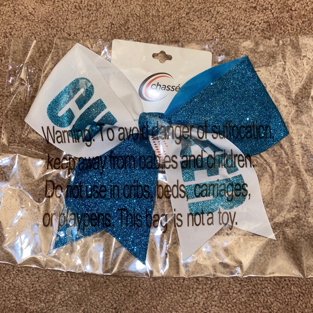 Cheer bow